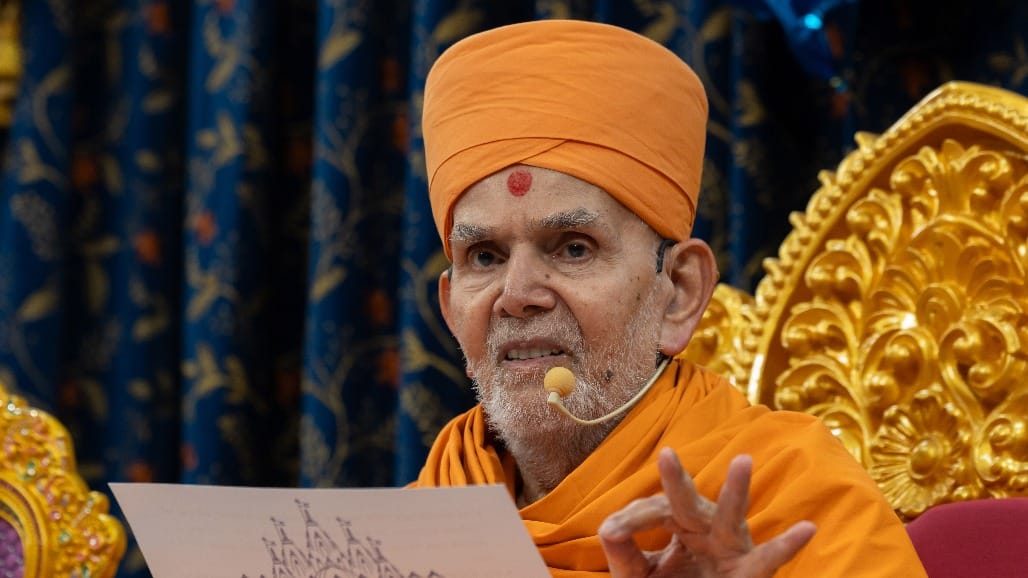 પેરિસમાં BAPS ખાતે મહંત સ્વામી મહારાજની 93મી જન્મજયંતીની ભવ્ય ઉજવણી
