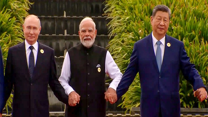 BRICS MODI 3 NEW.jpg