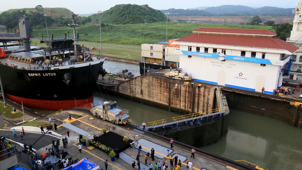 PANAMA CANAL 2.jpg