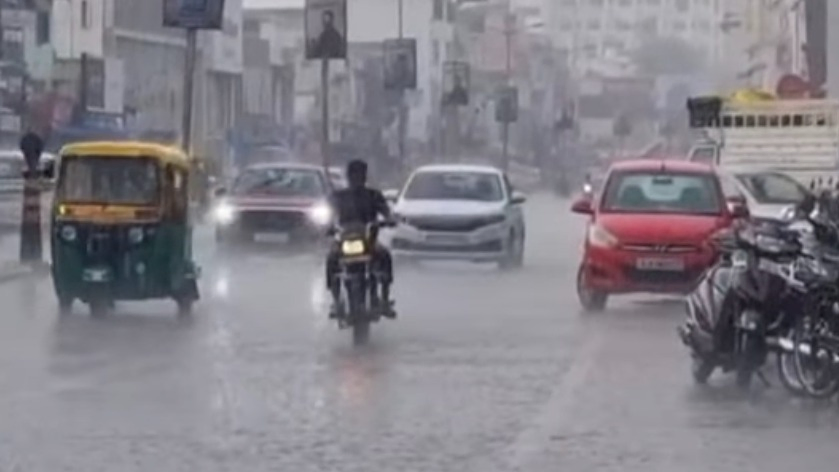 Few Hours of Rain Paralyses Ahmedabad: Submerged Roads, Closed Underpasses, and Massive Traffic Snarls Hit Commuters
