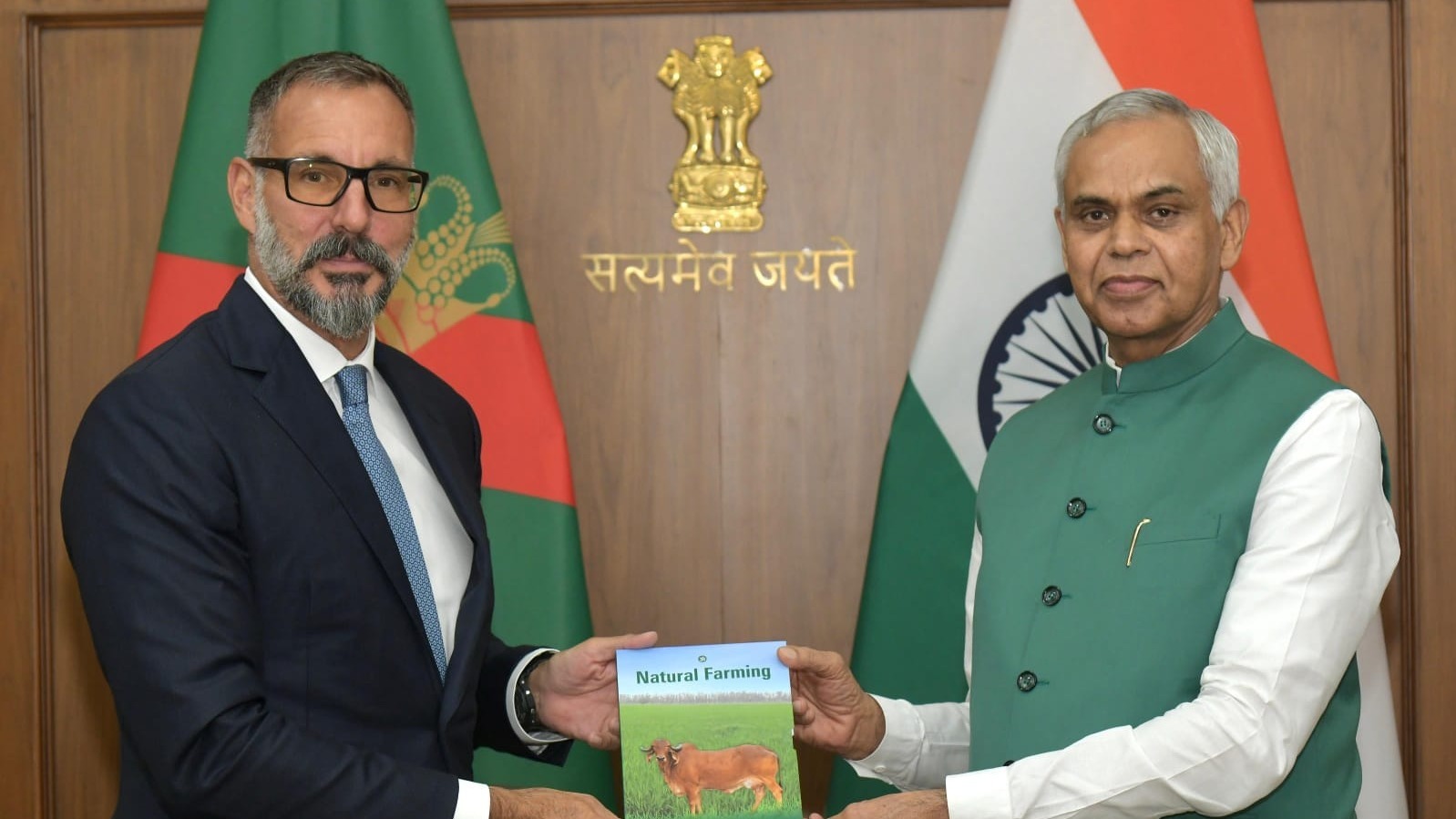 Aga Khan V Meets Gujarat CM and Governor During First Official India Visit 1