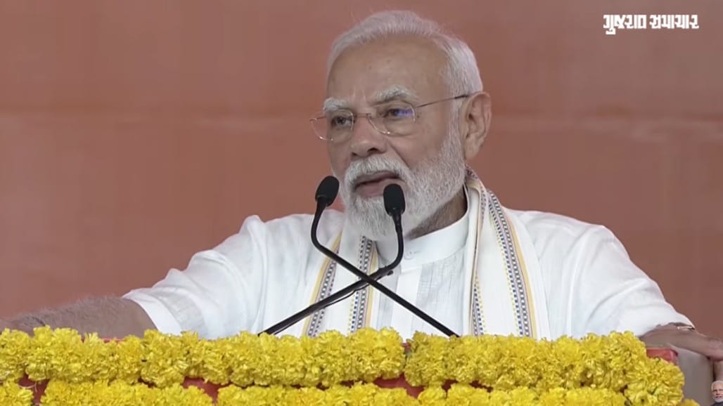 PM મોદી: "નવસારીમાં માવાની ટેવ? સૌરાષ્ટ્રવાળા ઘણાં છે, માવાથી મુક્તિ મેળવો"