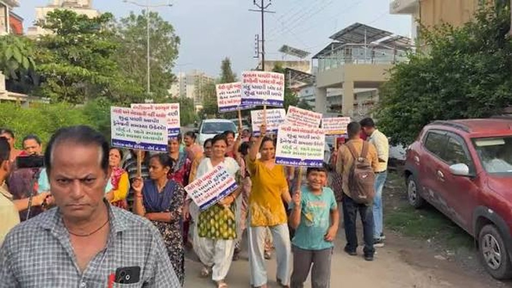વડોદરા વોર્ડ નં.16માં પાયાની સુવિધાઓનો અભાવ : સમસ્યાઓ નહીં ઉકેલાય તો આંદોલનની ચીમકી