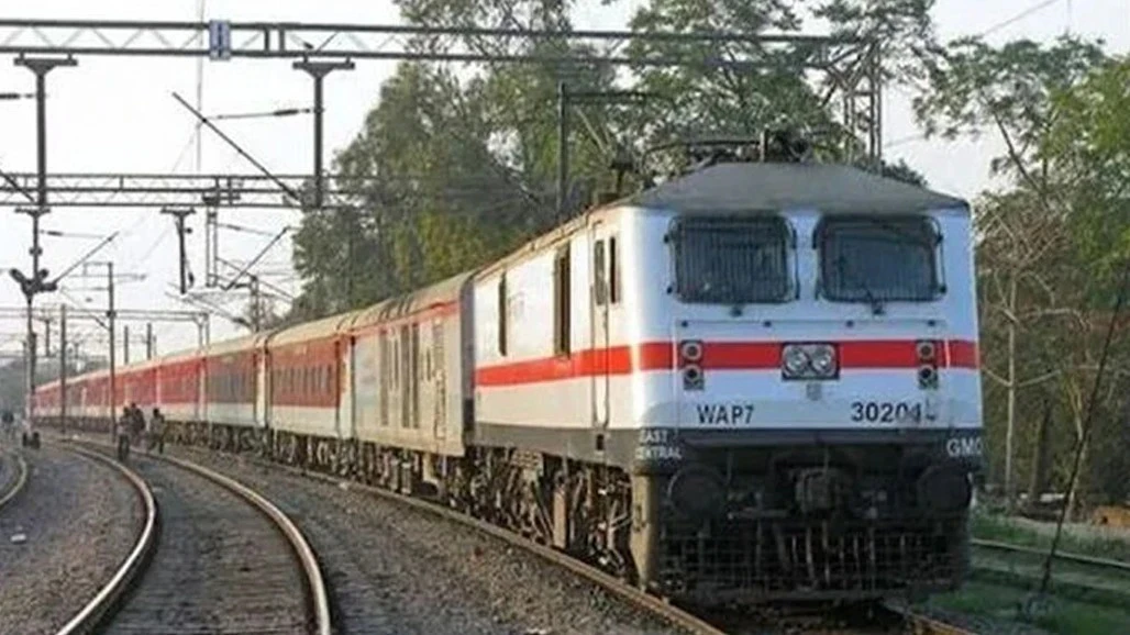 Veraval-Bandra Weekly Special Gets 9 Extra Trips in October-November