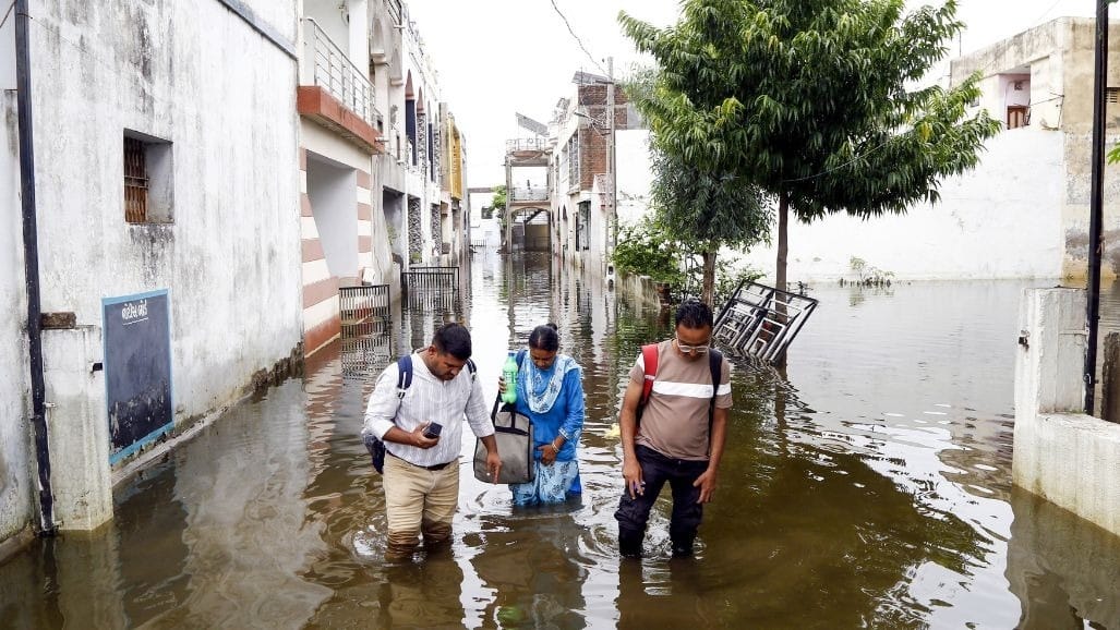 અમદાવાદના પોશ વિસ્તારોમાં 5 ઇંચ વરસાદમાં જ જળબંબાકાર