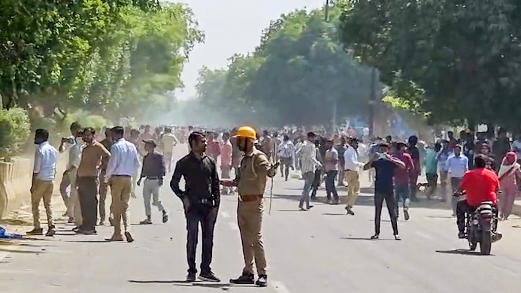 "Loyalty to Constitution, Not Political Executive": Allahabad HC Scolds Noida DM Over Student’s NSA Detention in Workers' Protest