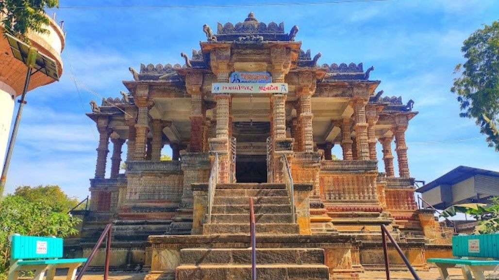 Chhatrapateshwar Mahadev.jpg