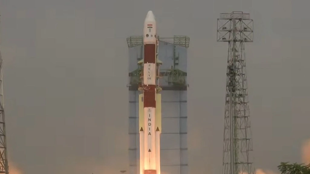 9 ISRO Staff Bodies Seek Written Clarity On Private Sector Shift, Raise Concerns Over Launch Vehicle Production