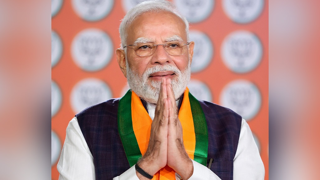 'ગમે તેટલી સત્તા મળે, અમે સેવાના માર્ગે જ રહીશું', વડનગરથી કાશી જતાં યાત્રીઓ સાથે PM મોદીની વાતચીત