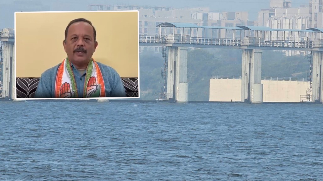 'તંત્રએ જાણીજોઈને સાબરમતીમાં પાણી જતાં રોક્યું ને અમદાવાદ ડૂબાડ્યું...’ કોંગ્રેસના આરોપથી રાજકીય ગરમાવો