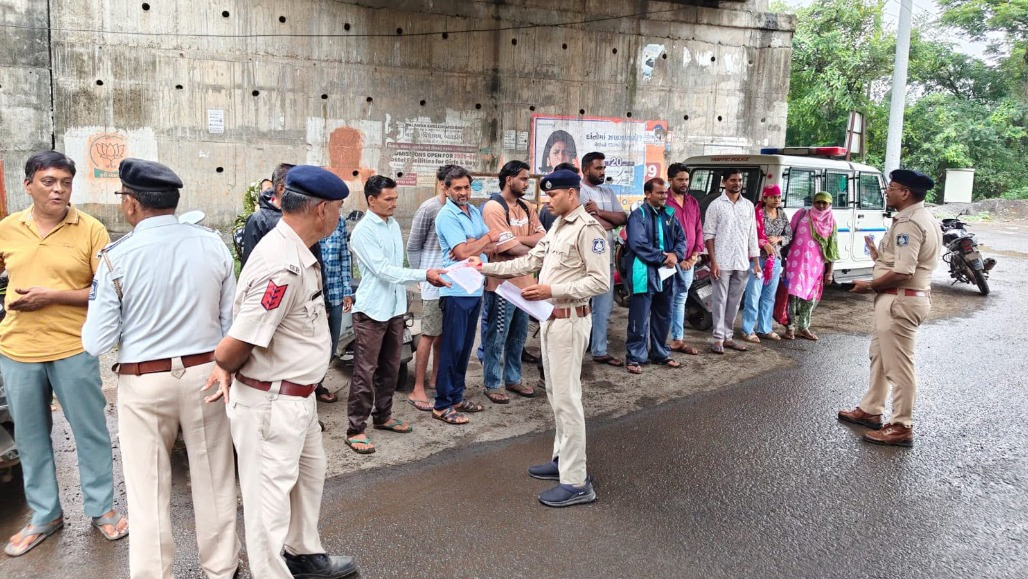Gujarat Police Traffic Crackdown: 18,000 Cases Registered, Over 4,000 Vehicles Detained