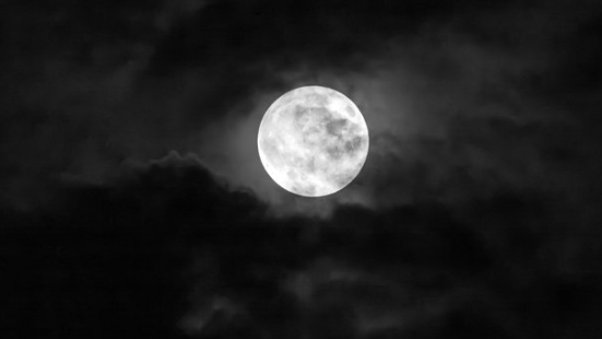 Harvest Moon 2026 Tonight: Full Moon To Rise With Saturn; Know Timing, Direction And How To Watch