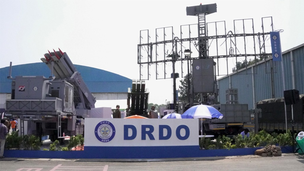 દ. આફ્રિકાના 'ડીફેન્સ એક્સપો'માં (DRDO)એ ભારતમાં નિર્મિત ડીફેન્સ ટેક્નોલોજી પ્રદર્શિત કરી