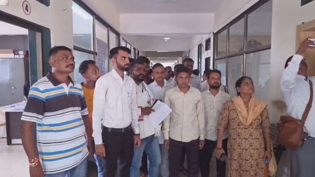 છોટા ઉદેપુર: નસવાડીમાં 10 વર્ષથી ફાયર વિભાગની સુવિધા નથી, આદિવાસી સમાજમાં ભારે રોષ