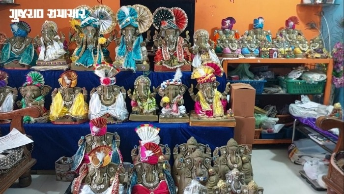 નર્મદાના ગોબરના ગણેશની ગ્લોબલ ડિમાન્ડ: મહિલાઓ માટે ઈકો ફ્રેન્ડલી ગજાનન બન્યા 'લક્ષ્મીજી'