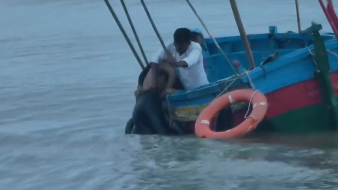 Local Fishermen Rescue Young Man Swept Away During Ganesh Visarjan in Daman