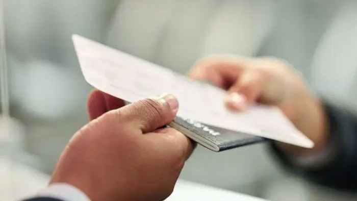 Surat Brothers Booked in Ahmedabad After Security Cheques Bounce in Alleged Fraud Worth ₹30 Lakh