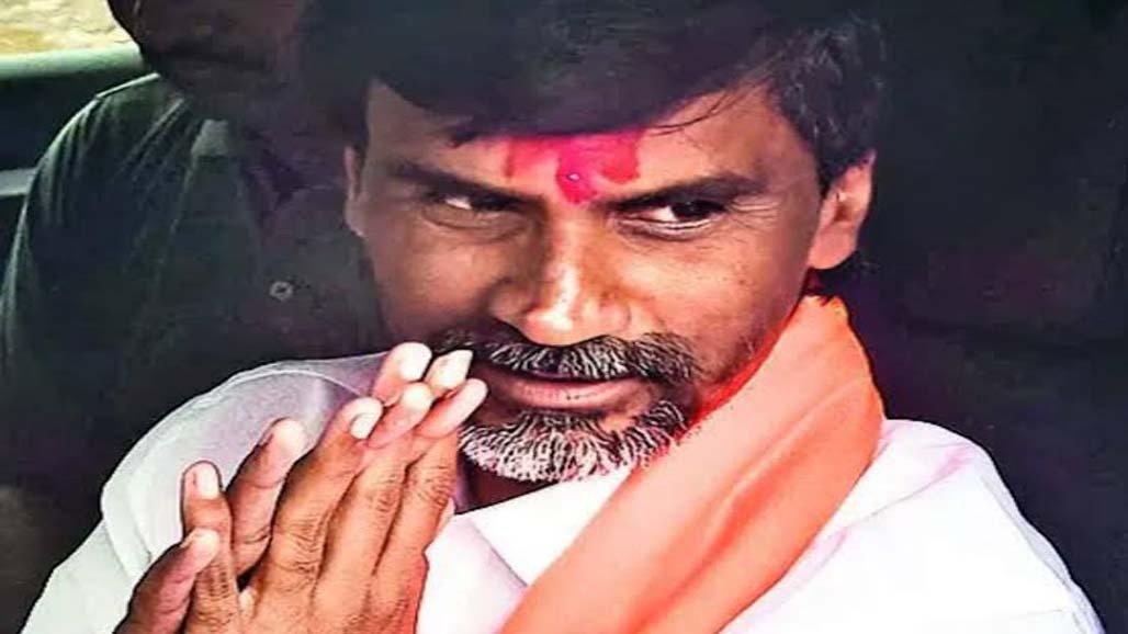 જરાંગેએ આખરે ઉપવાસ સમેટયા, મુંબઈ કૂચ ટળી