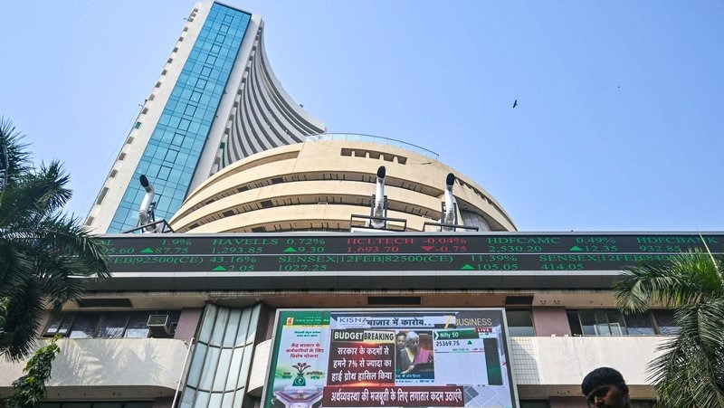 Sensex Calls Surge 40-Fold in Minutes as Expiry-Day Closing Auction Triggers Wild Swing
