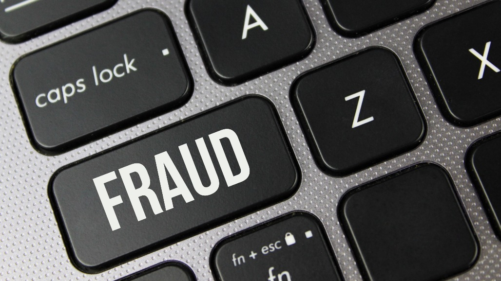 Mobile Hang Leads to ₹59,000 Fraud From Ahmedabad Rickshaw Driver’s Bank Account