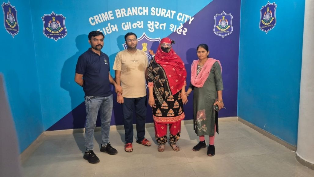 સુરત: ભાજપના રાજ્યસભા સાંસદના પુત્ર સાથે ₹76.44 લાખની છેતરપિંડી! ઈ-સ્ટેમ્પ વેન્ડર પતિ-પત્નીની ધરપકડ