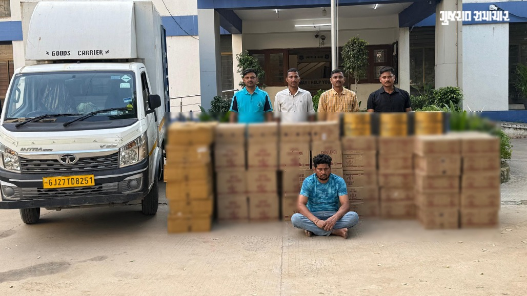 ગાંધીનગરથી અમદાવાદ ડિલિવરી વાનથી દારૂની હેરાફેરી પકડાઈ, ડ્રાઈવરને એક ટ્રીપના 10 હજાર રૂપિયા મળતા