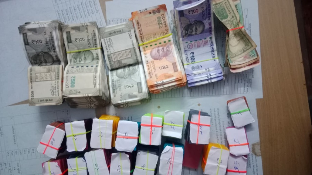 SMC Raids Alleged Gambling Den In Mehsana, 18 Arrested; 14 Wanted