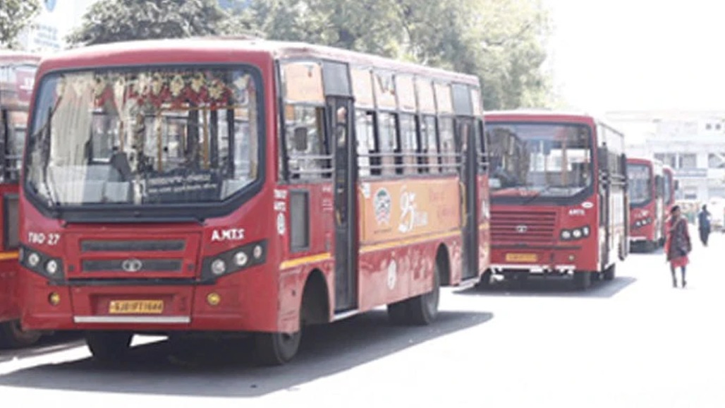 અમદાવાદમાં રિક્ષા હડતાળના કારણે તંત્રમાં દોડધામ! AMTSએ રાણીપ-કાલુપુર સહિત આ રૂટ પર વધારાની બસો દોડાવી