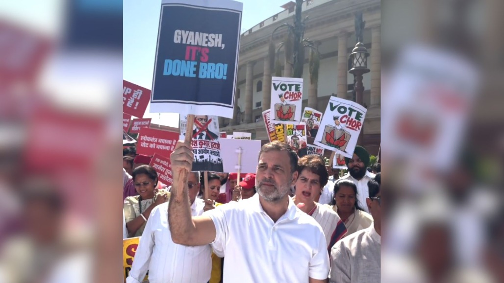 INDIA Bloc Leaders Detained As Police Halt March To Election Commission In Delhi