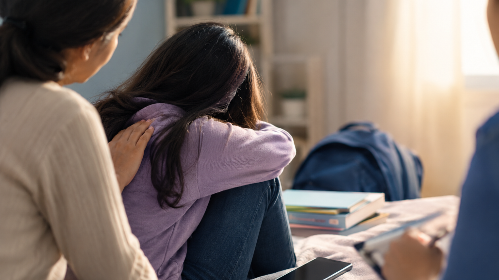 181 Abhayam Helpline Counsels Withdrawn Ahmedabad Teen, Gets Her Back to School