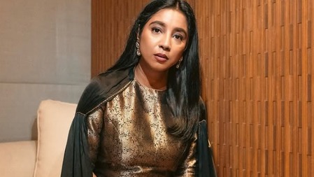Shilpa Rao’s Mic Cut Mid-Performance at Mumbai Music Festival, Attendees Call Out Mismanagement