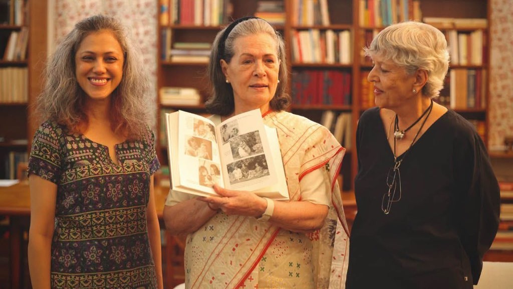 Sonia Gandhi Book-2.jfif