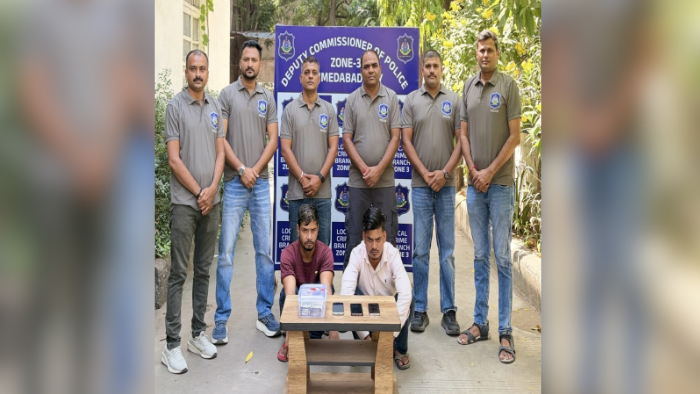 Two Brothers Arrested in Agra for Allegedly Stealing ₹45.29 Lakh From Ahmedabad Parcel Firm