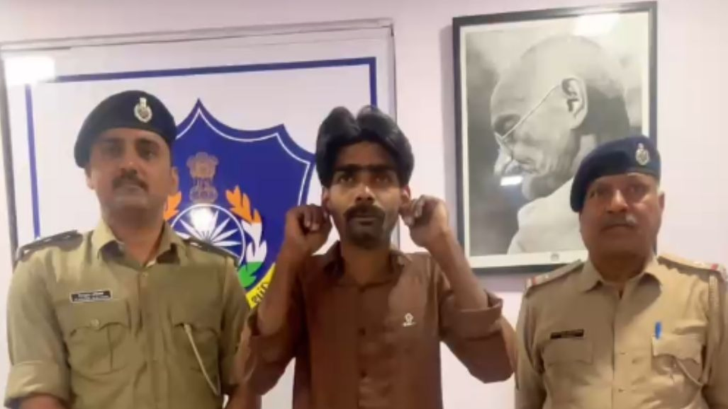 'હું પોલીસ છું, ફોટા વાઈરલ કરી દઈશ...' કહીને અમદાવાદ રિવરફ્રન્ટ પર કપલને ધમકાવી પૈસા પડાવતો શખસ ઝડપાયો