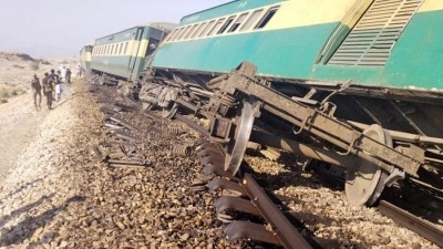 Pakistan Train Derailment: Six Killed, Several Injured in Pakistan’s Punjab as Rehman Baba Express Goes Off Track