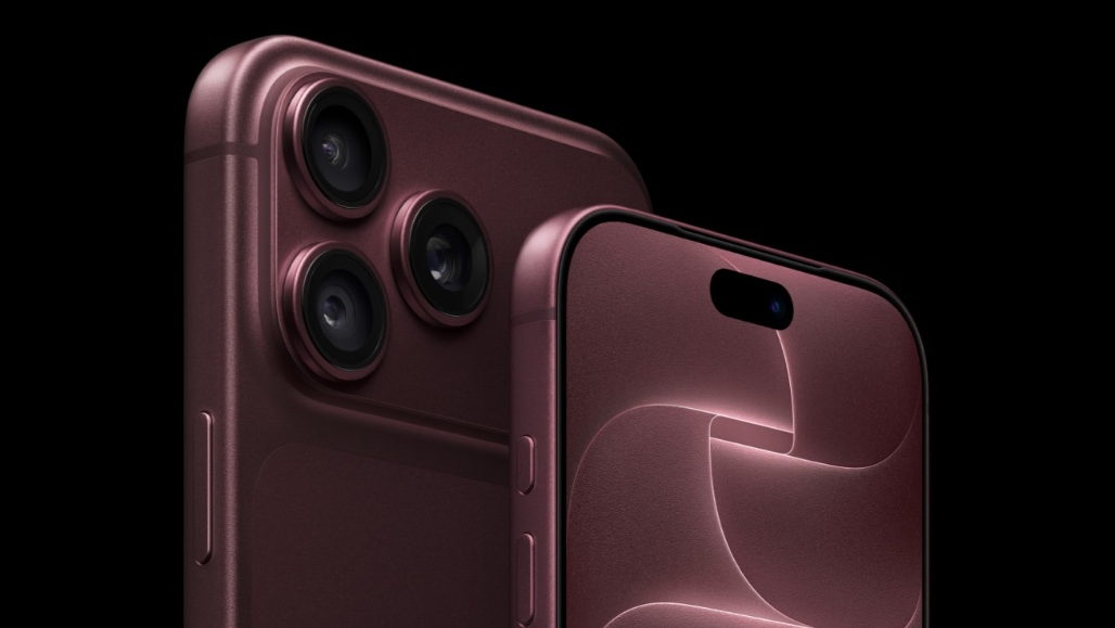 Apple એ યુઝર્સને iPhone 18 Pro Max બદલવા કહ્યું: નેટવર્ક બગના કારણે કૉલ અને ડેટા બંધ, જાણો સમગ્ર મામલો