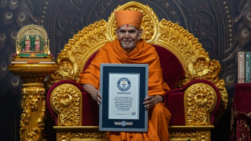 Pramukh Swami Maharaj Biography Sets Guinness World Record With 8,848 Pages Across 13 Volumes