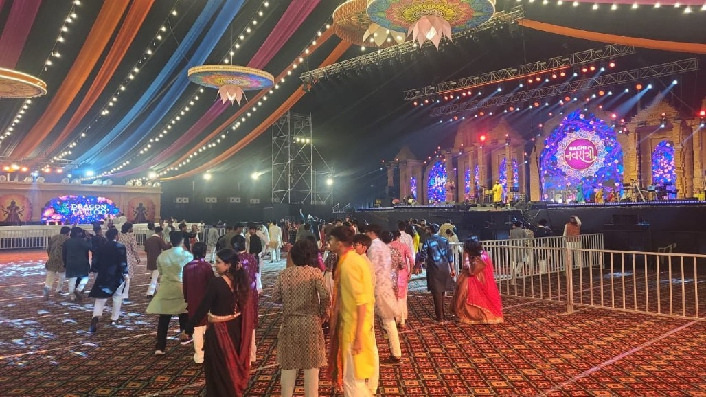 Revellers Denied Entry to Ahmedabad’s ‘Sanchi Navratri’ Event For Hours Over Safety Lapse, Venue Vandalised