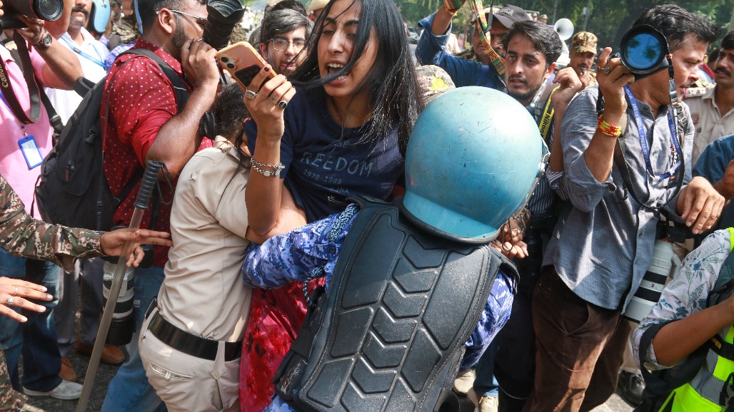 Delhi Protest Against CEC Sees Mass Detentions as Demonstrators Blocked from Reaching Jantar Mantar