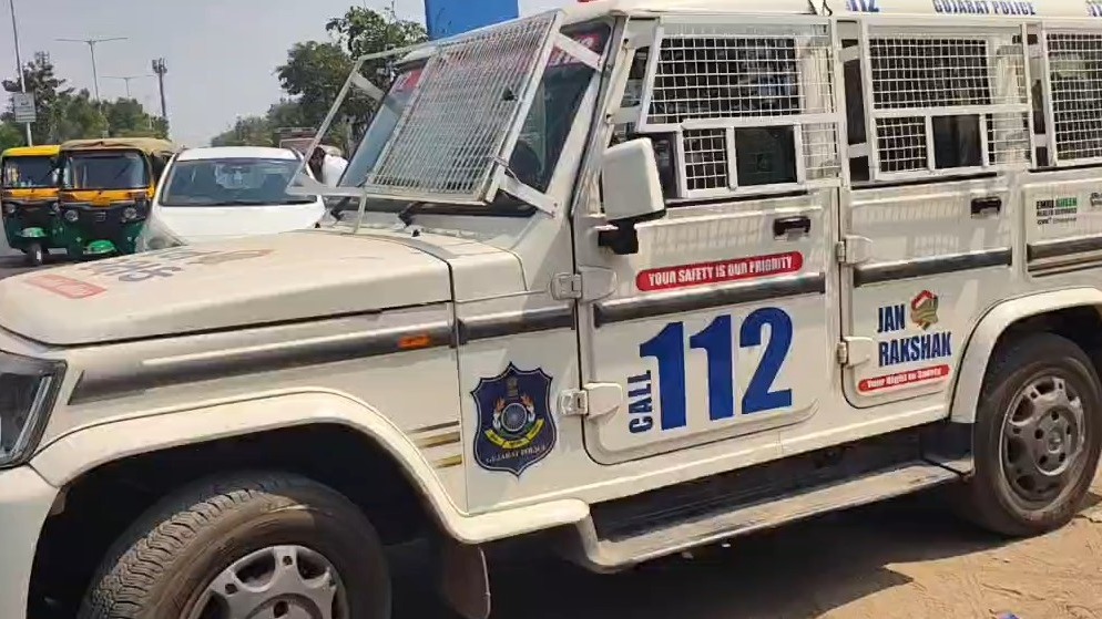 Ahmedabad: SMC Fires Warning Shot As Liquor-Laden Vehicle Escapes Police Chase
