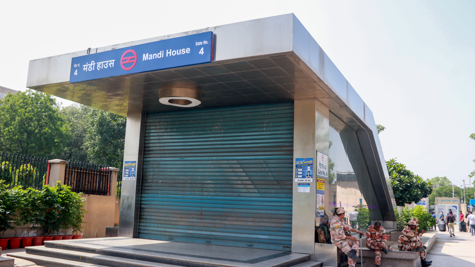 CJP Protest: After Rail Blockade, Delhi Police Seeks Closure of 57 Metro Stations Citing Security Concerns