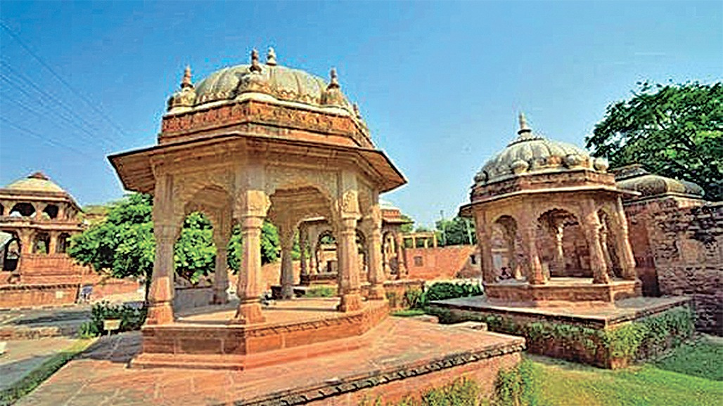 મનમોહક મંડોર બાગ - સ્થાપત્યોનો મનમેળ