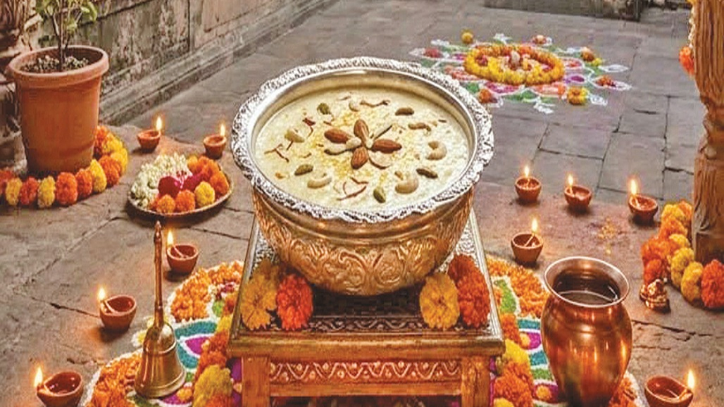 'વૃંદાવનથી ડાકોર સુધીઃ એક જ ચંદ્ર-અનેક રાસ'