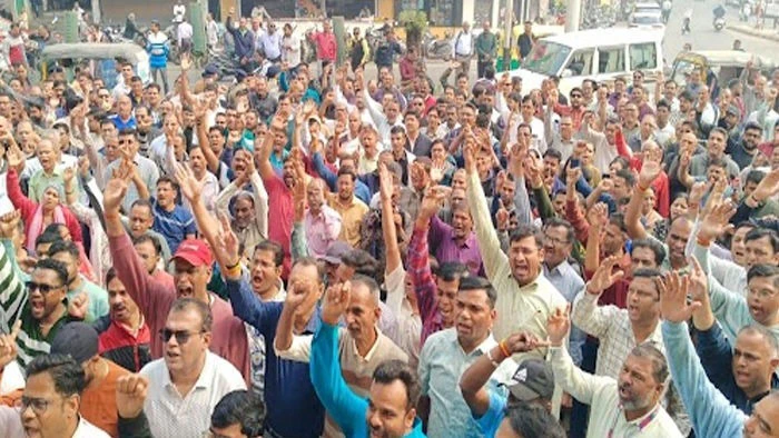 Gujarat Revenue Employees Announce Indefinite Strike from October 7