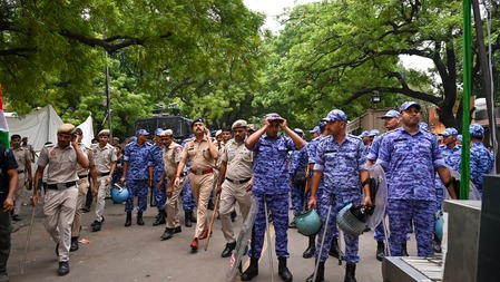 SOP on Body Cams: Delhi HC Directs Govt To Decide Within 6 Months On Body-Worn Cameras For Police, RAF