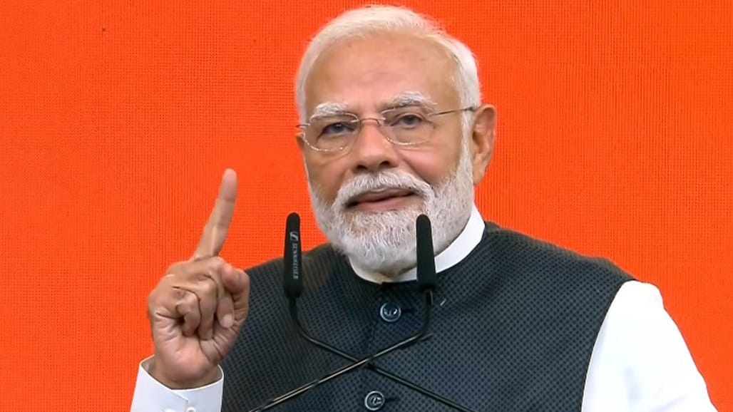 PM મોદીના ૨૫ વર્ષ: ગુજરાતના CM થી દેશના PM સુધી