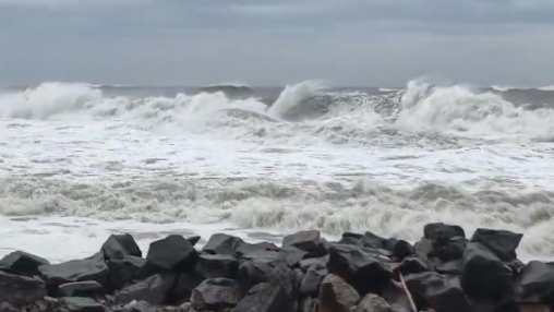 Cyclone Arnab Update: Thousands Evacuated, 61 Trains Cancelled, Flights Diverted