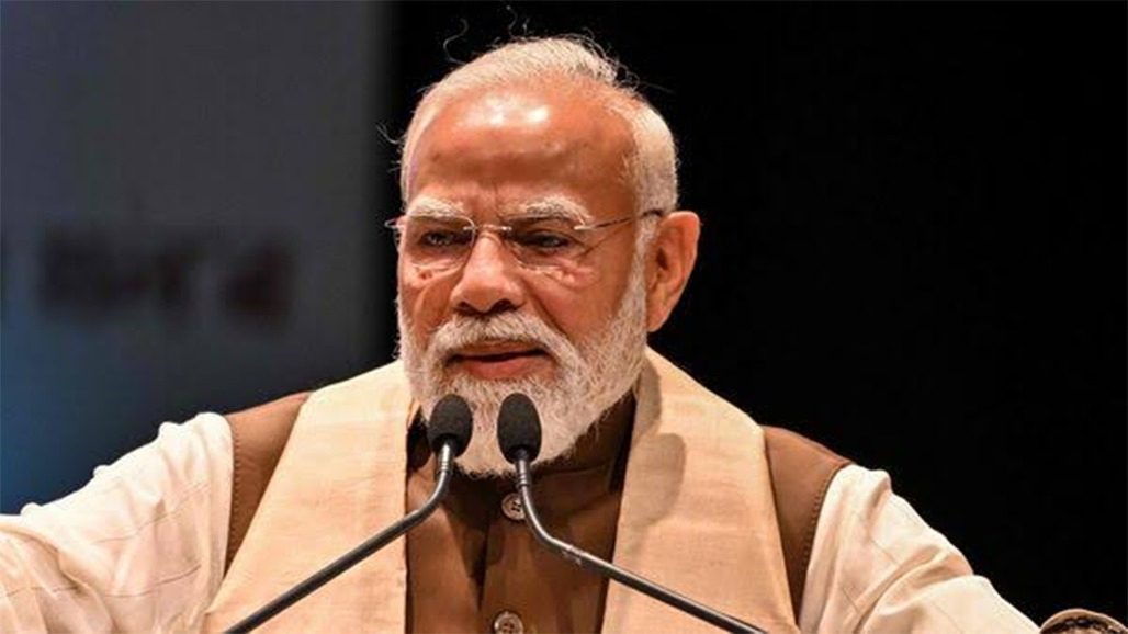 'દેશ આર્થિક સંકટમાં, વડાપ્રધાન ઉજવણીમાં વ્યસ્ત'