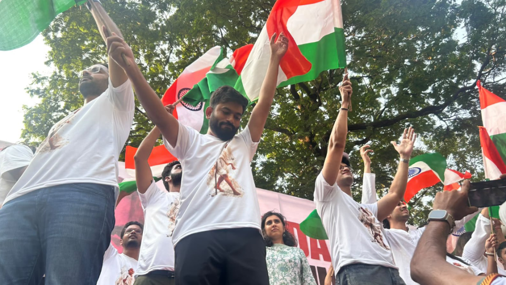 Mumbai Protest Begins: Abhijeet Dipke Reaches Shivaji Park As Hundreds Gather Against CEC Gyanesh Kumar